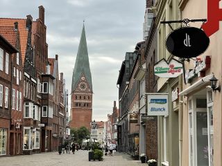 A perfect fusion of urban life and nature’s tranquility🇩🇪👫