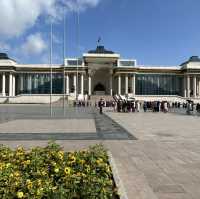 Sükhbaatar Square: The Pulse of Ulaanbaatar
