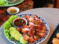 คาเฟ่น่ารัก บ้านไร่พอเพียง แก่งคอย สระบุรี 