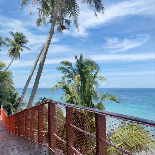 🇮🇩 Sumur Tiga Beach Beauty from Freddies Skywalk@Freddies Santai Sumurtiga