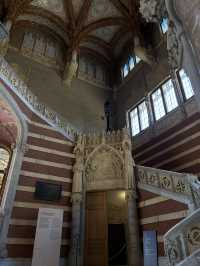 Barcelona - a place full of amazing architectures. Even Hospital are a piece of art!
