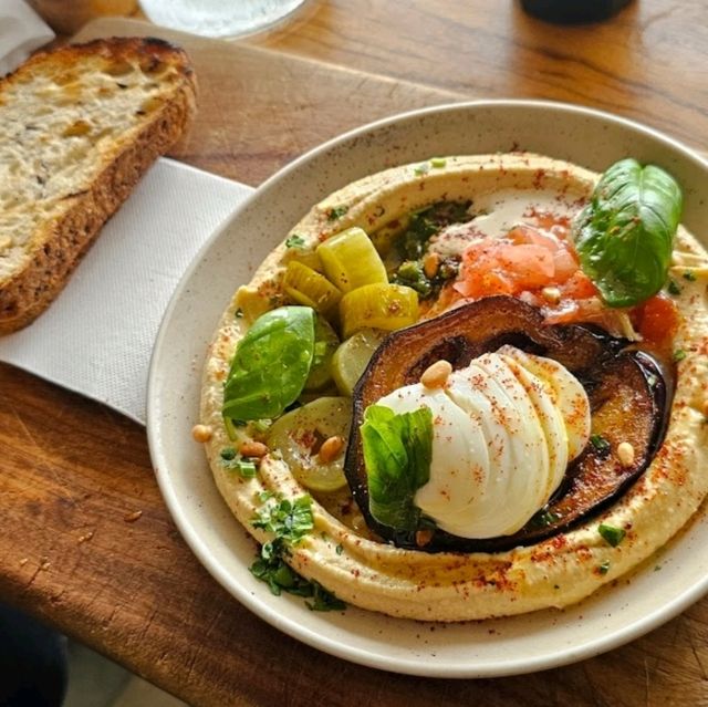 the best Isarelli Cafe in Elizabeth Bay