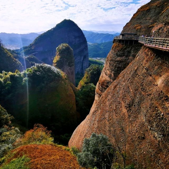 龍南武當山