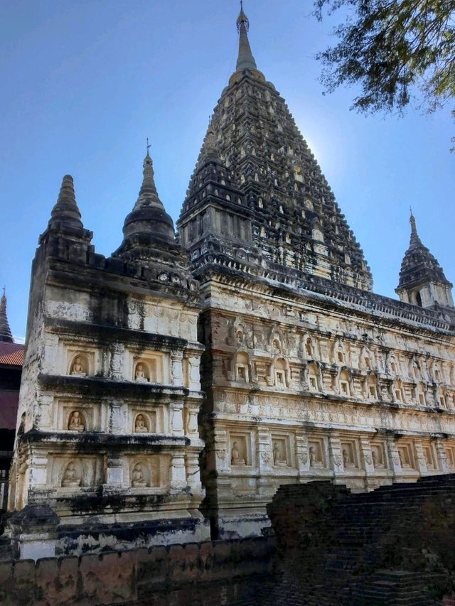緬甸罕見的印度風格佛寺：摩訶菩提寺