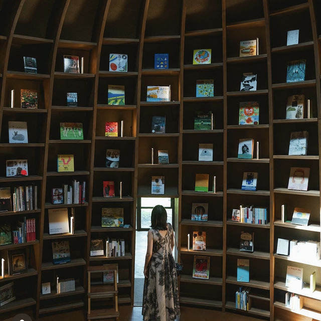 【千葉】地中にある神秘的な図書館