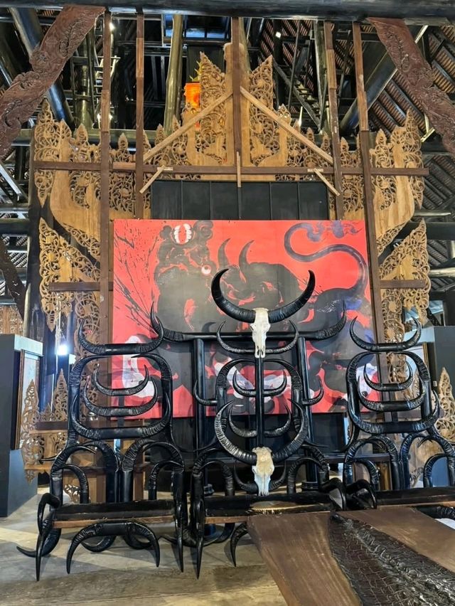 清萊黑廟，以地獄和死亡為主題的黑屋博物館