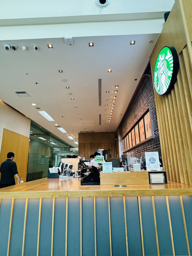 เติมพลังด้วยกาแฟ ที่ Starbucks โรงพยาบาลรามคำแหง