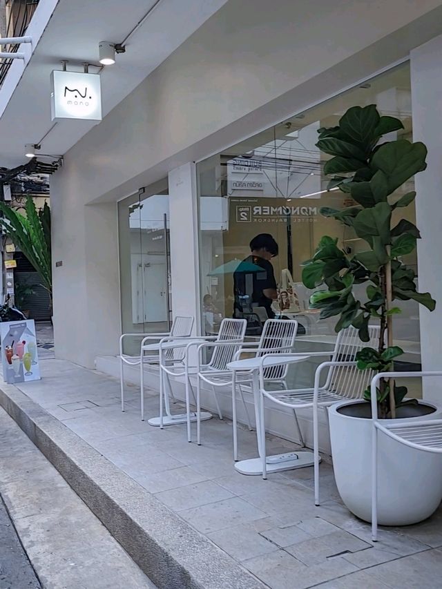 Mono cafe bkk l coffee all day breakfast