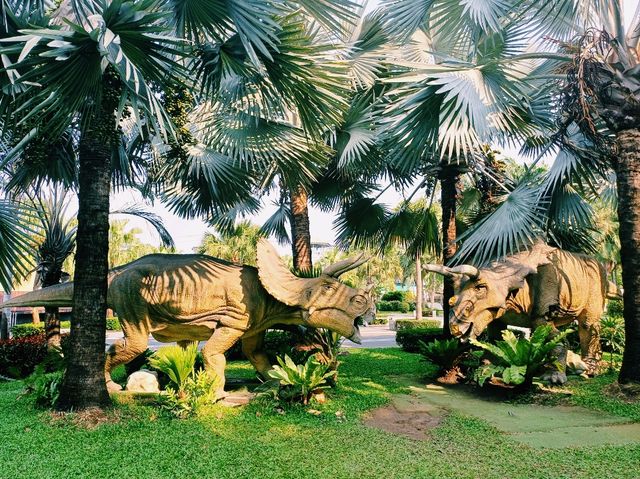 泰國曼谷著名地標高塔建築公園景點：Samut Prakan Learning Park And Tower，免費參觀，適合親子遊，適合打卡拍照📸