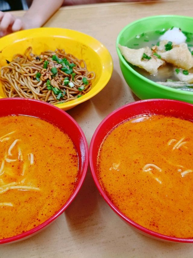 Taste Tradition at Singrena 新麗茶餐室 – Kuantan’s Best-Kept Secret!