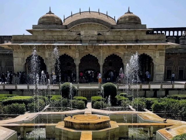 齋浦爾 Jaipur 景點推薦---琥珀堡、水之宮殿、風之宮殿、城市宮殿、天文台