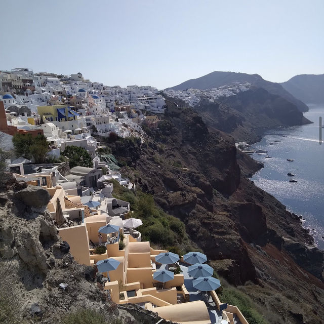 サントリーニ島（ギリシャ）– 青と白の絶景が広がるエーゲ海の宝石