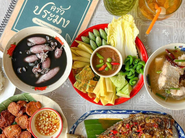 กินข้าว ณ เกาะช้าง ร้านครัวประมง