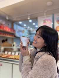 ร้านไอศกรีม ครัวซองค์ อร่อยๆ ที่เฉิงตู