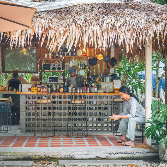 ร้านพิซซ่าลับๆ กลางสวนผลไม้