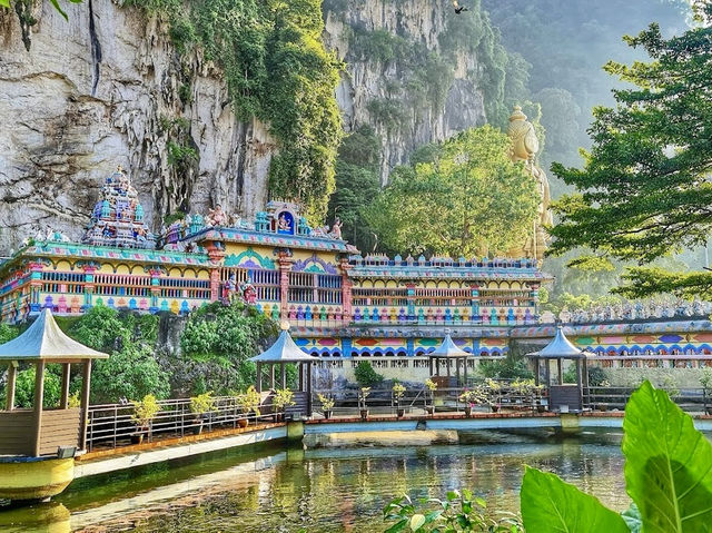 🦚 Monkeys, Murugan & Marble Steps: My Morning at Batu Caves🛕🌄