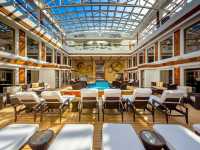 Norwegian Bliss: The Ship That’s Basically a Floating Vegas Resort 🎰🌅🚢