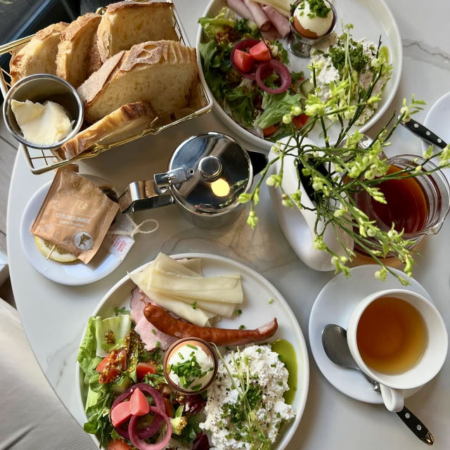 🇦🇺 美しいマリーナを望む絶景のロケーションで楽しむ美味しい料理