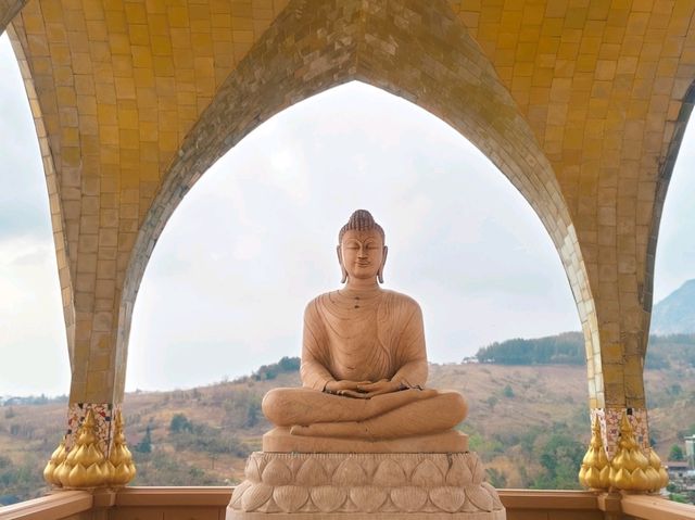 วัดพระธาตุผาซ่อนแก้ว @ เขาค้อ