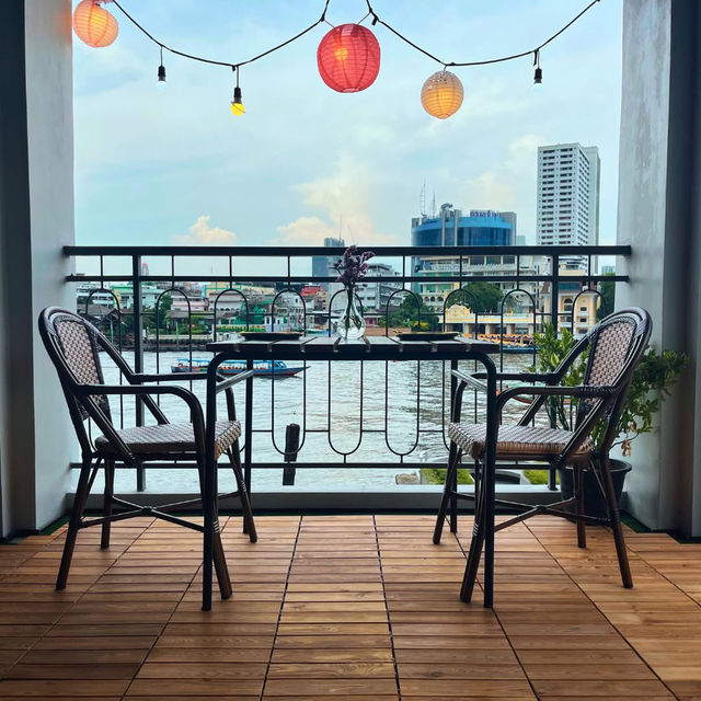 ดินเนอร์กลางสวนในค่ำคืนแสนอบอุ่น กับรสชาติไทย