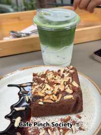 คาเฟ่ Pinch Society  ☕️
