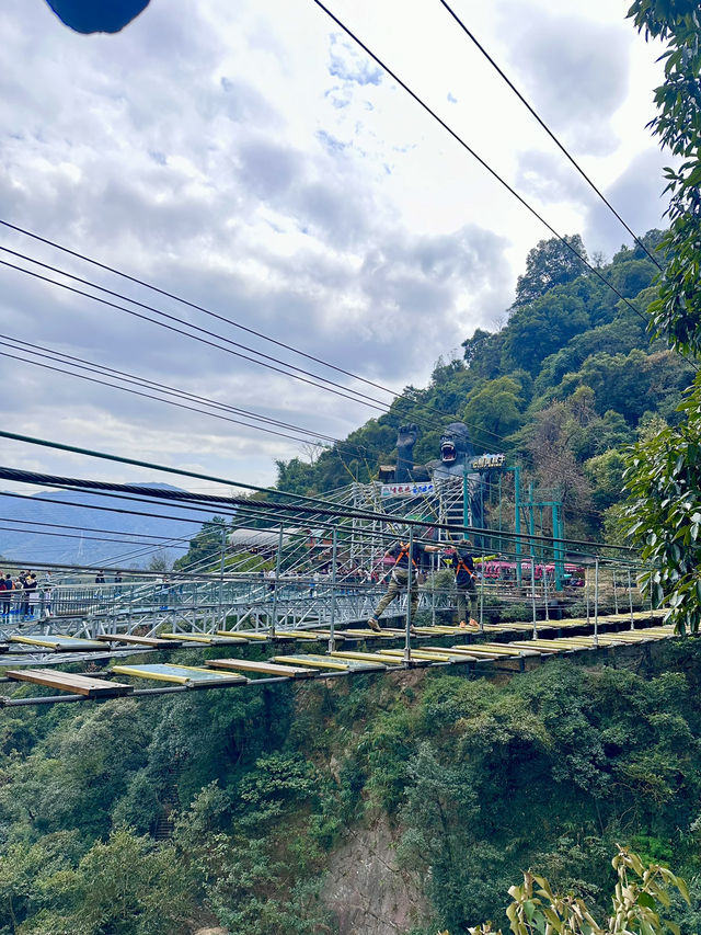 清遠古龍峽遊玩評測 ✅ | 刺激與美景並存的避暑勝地!  清遠古龍峽遊玩評測 ✅ | 刺激與美景並存的避暑勝地!