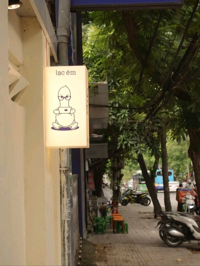 Lạc Êm