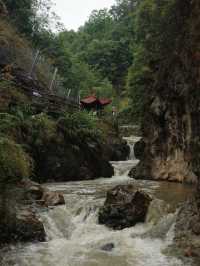 What to Expect in Heshun When It Rains: Food, Fog, and Friendly Hosts