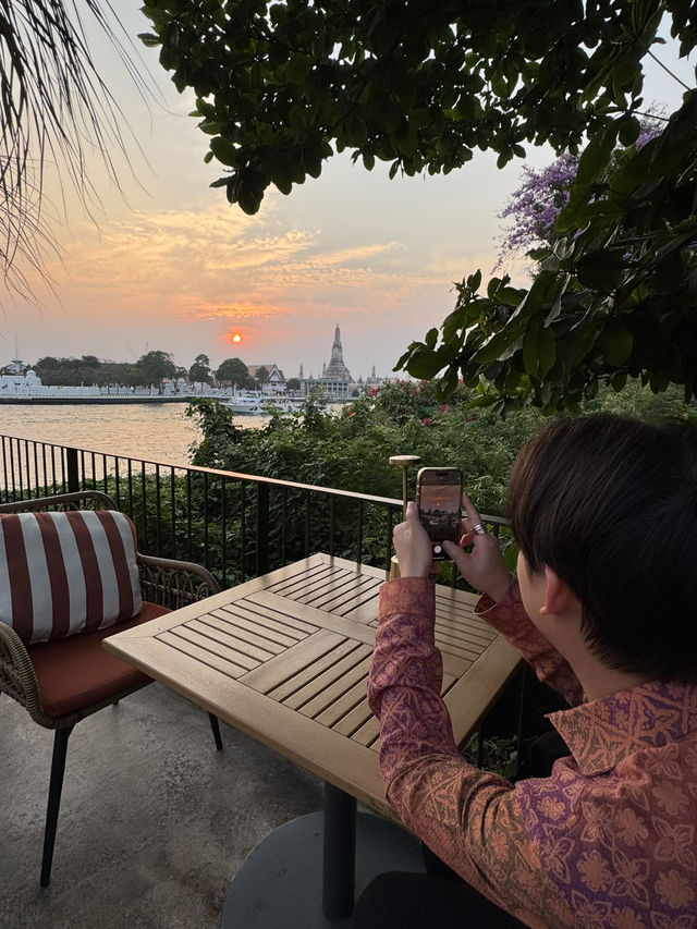 Looking for the perfect sunset dinner spot in Bangkok? 