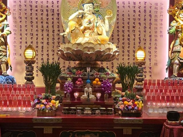 รีวิว วัดพระเขี้ยวแก้ว สิงคโปร์