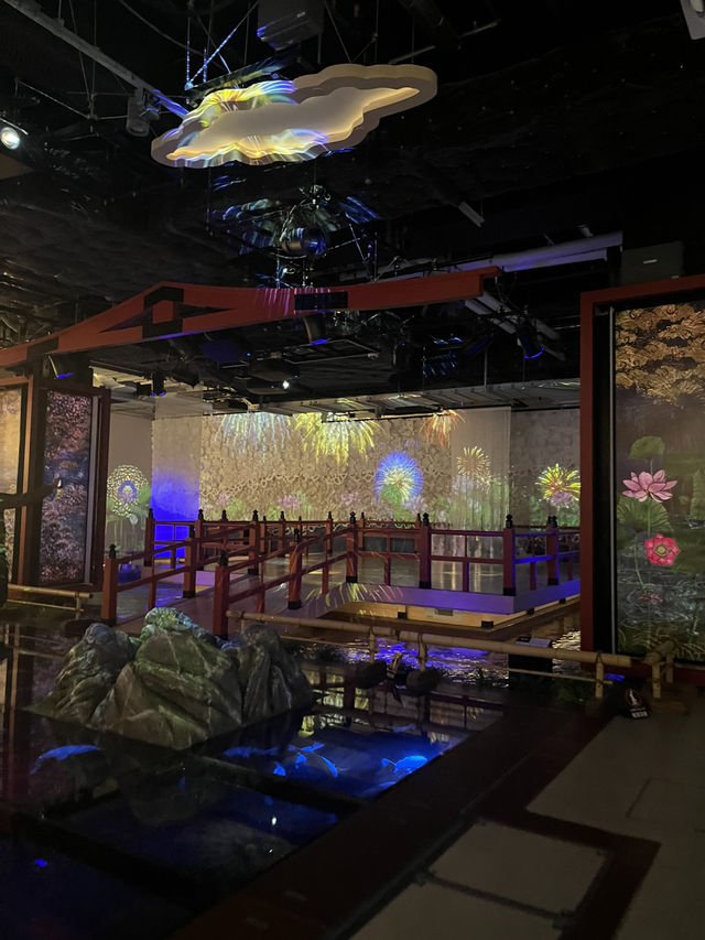 【兵庫】神秘的でアートな水族館