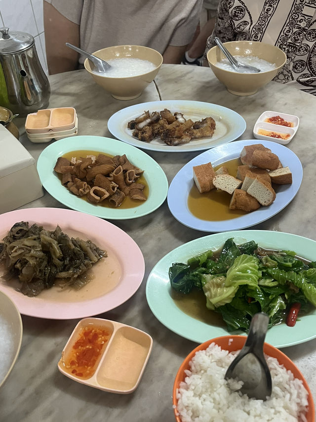 Exploring the foods in Ranong