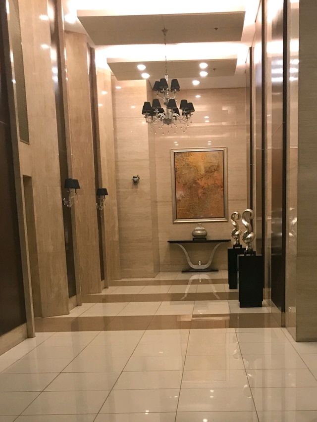 🏙️ Shangri-La The Fort Manila: Luxury in the Heart of BGC 🌟🍸