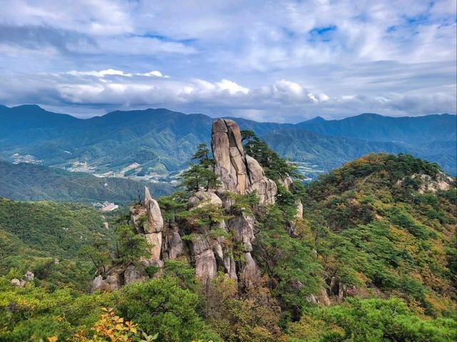 Unaksan: Rocky Trails and Sky-High Feels