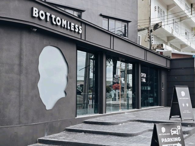 ☕ : Bottomless Flagship Store คาเฟ่นนทบุรี