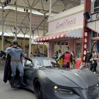 Reliving my wildest childhood dreams in Warner Bros Movie World in Gold Coast Australia!