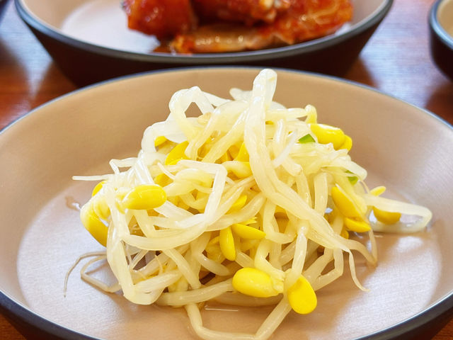 👍 밑반찬까지 버릴 메뉴없는 본날