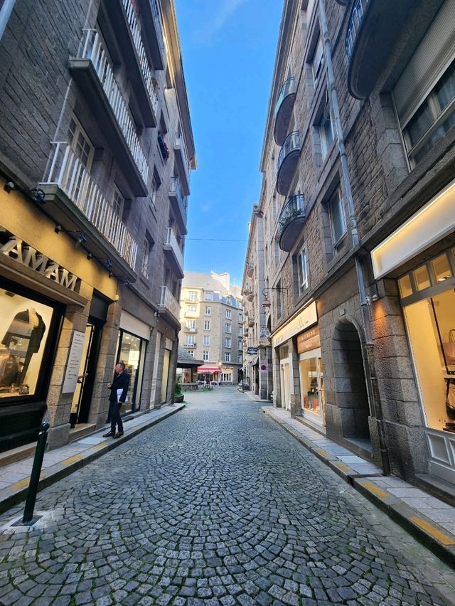 ⚓🌊 Saint-Malo｜在海盜之城，吃一口風與鹽的味道