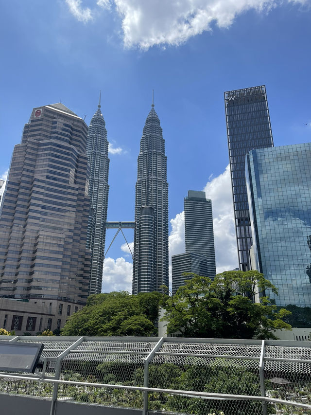 aloma Link Bridge จุดเช็กอินแห่งใหม่ใจกลาง KL