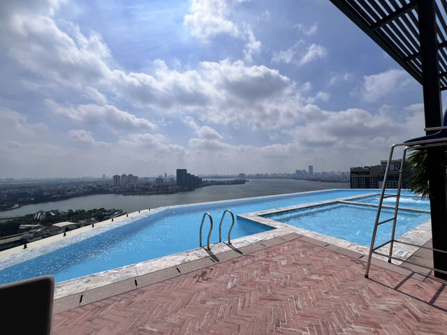 入住越南首都的時尚新地標｜L7 河內西湖酒店體驗分享 🛏️☕🏙️🌅🏊‍♀️🌃