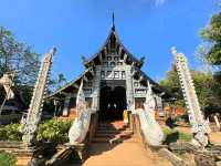 Wat Lok Molee’s Got That Ancient Magic