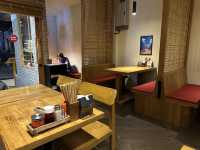 【Sanmai Ramen／サンマイラーメン｜チェンマイ“ニンニク仕上げが光る本格豚骨一杯”】