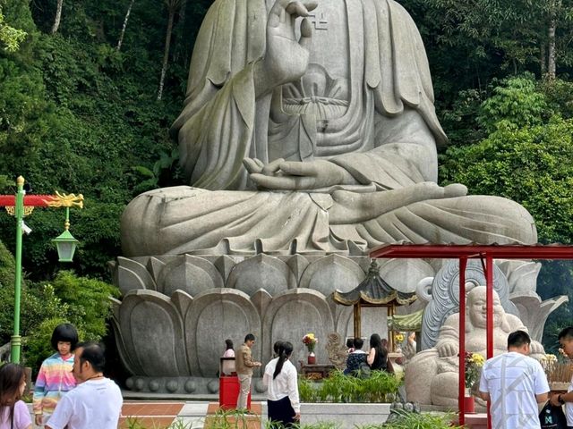 Mist & Majesty: Chin Swee Temple’s Mountain Retreat