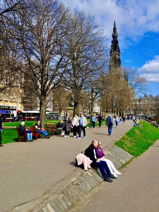 Castles, Cobbles & Culture: A Perfect Day in Edinburgh