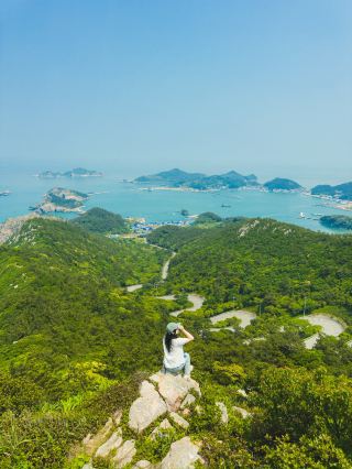 Hidden Scenic Spots and Gourmet Tour: An Exotic Trip to Heuksando Island