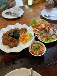 ใครมาปราจีนอยากให้ลองไปทานอาหารร้านนี้ อร่อย