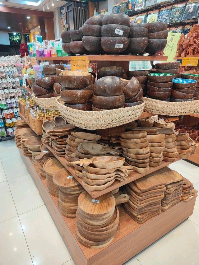 🛍️ Agung Bali: One-Stop Souvenir Bliss Before Heading Home