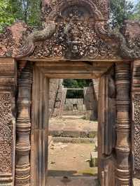 💗 Carved in Pink: The Delicate Beauty of Banteay Srei