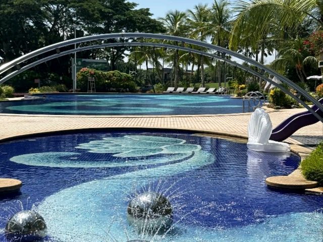 Scenic Stay at Forest City Golf Hotel