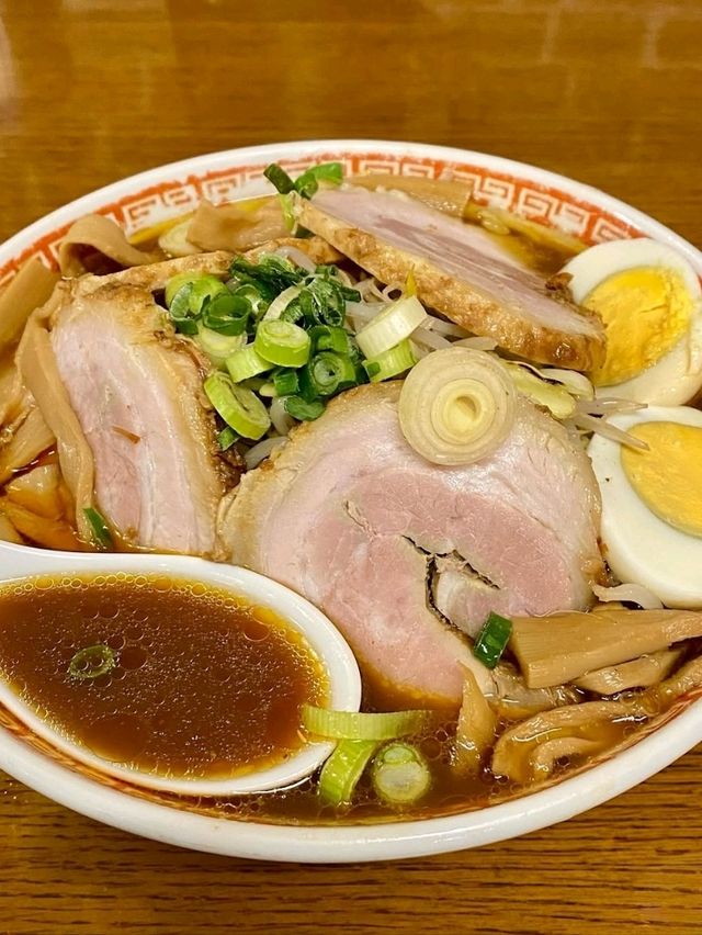 🍜昔ながらの徳島ラーメン✨中華そば 万平 🍜昔ながらの徳島ラーメン✨中華そば 万平